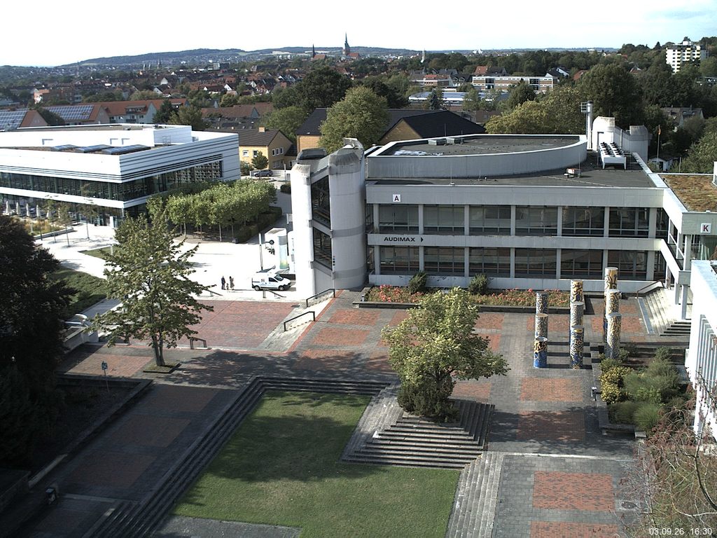 Foto der Webcam: Verwaltungsgeb&auml;ude, Innenhof mit Audimax, H&ouml;rsaal-Geb&auml;ude 1