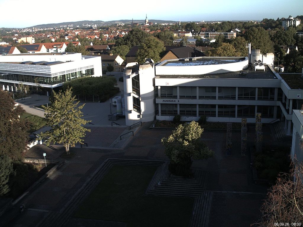 Foto der Webcam: Verwaltungsgeb&auml;ude, Innenhof mit Audimax, H&ouml;rsaal-Geb&auml;ude 1