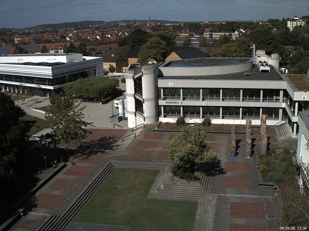 Foto der Webcam: Verwaltungsgeb&auml;ude, Innenhof mit Audimax, H&ouml;rsaal-Geb&auml;ude 1