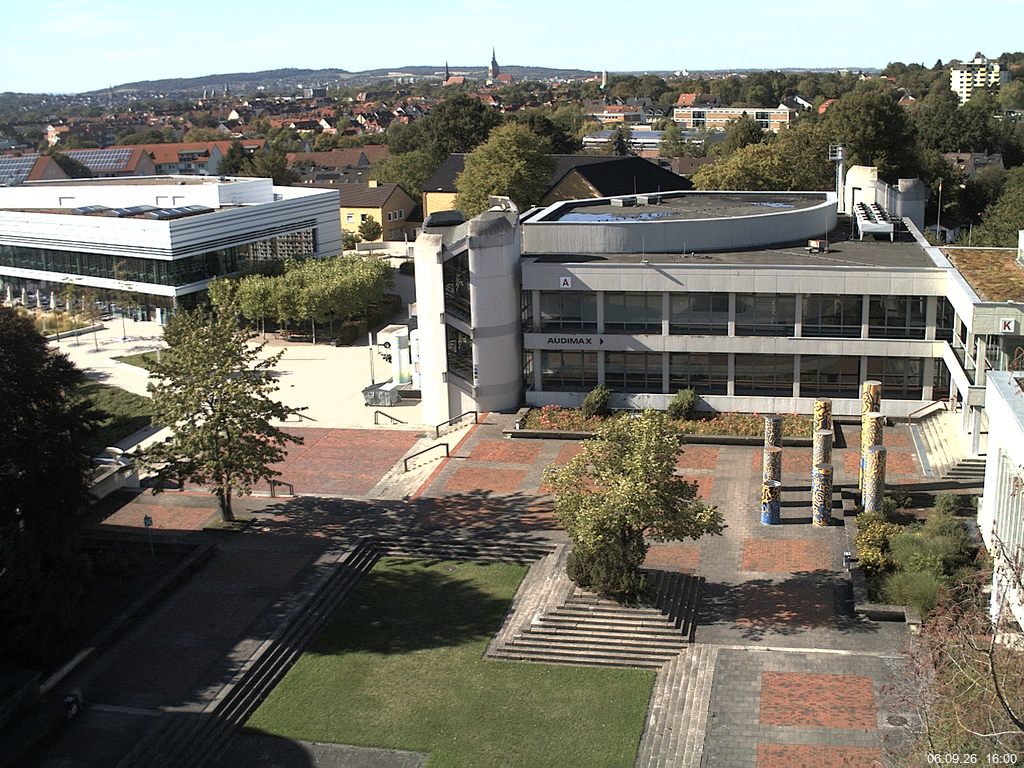 Foto der Webcam: Verwaltungsgeb&auml;ude, Innenhof mit Audimax, H&ouml;rsaal-Geb&auml;ude 1