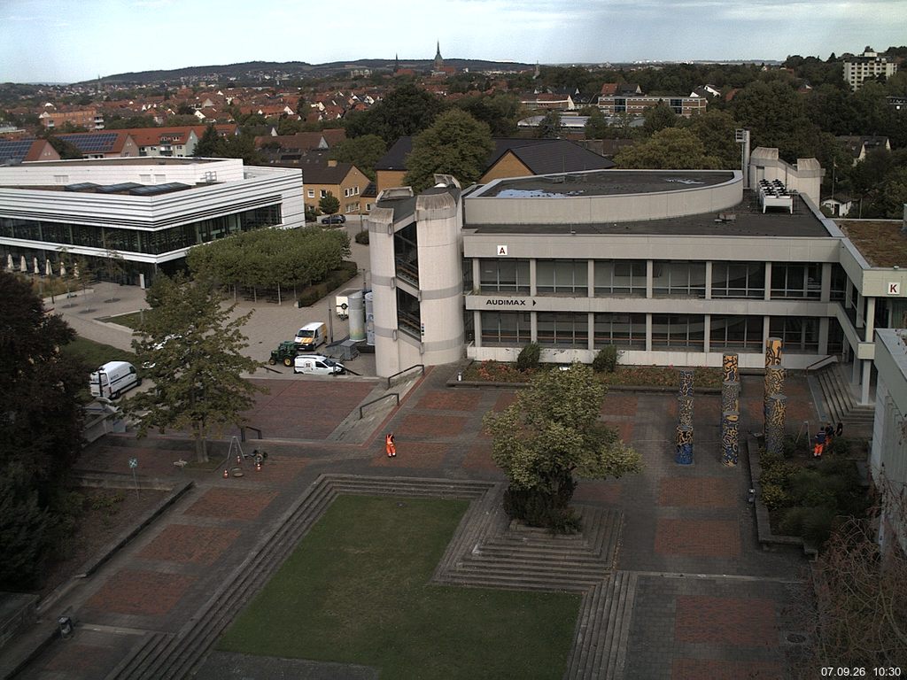 Foto der Webcam: Verwaltungsgeb&auml;ude, Innenhof mit Audimax, H&ouml;rsaal-Geb&auml;ude 1