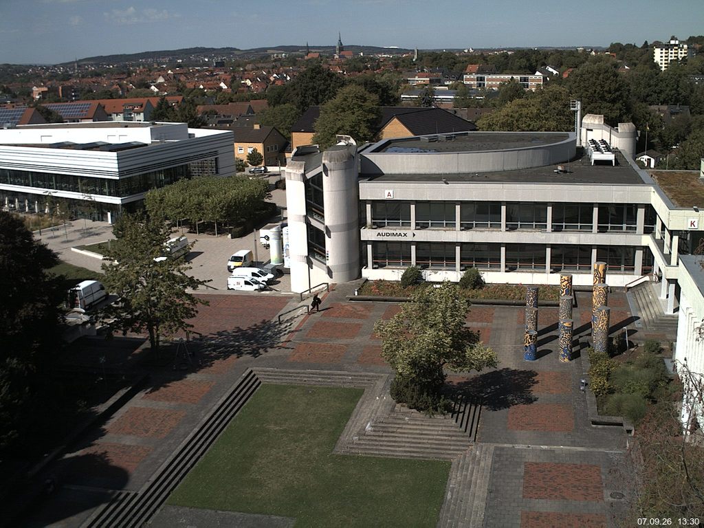 Foto der Webcam: Verwaltungsgeb&auml;ude, Innenhof mit Audimax, H&ouml;rsaal-Geb&auml;ude 1