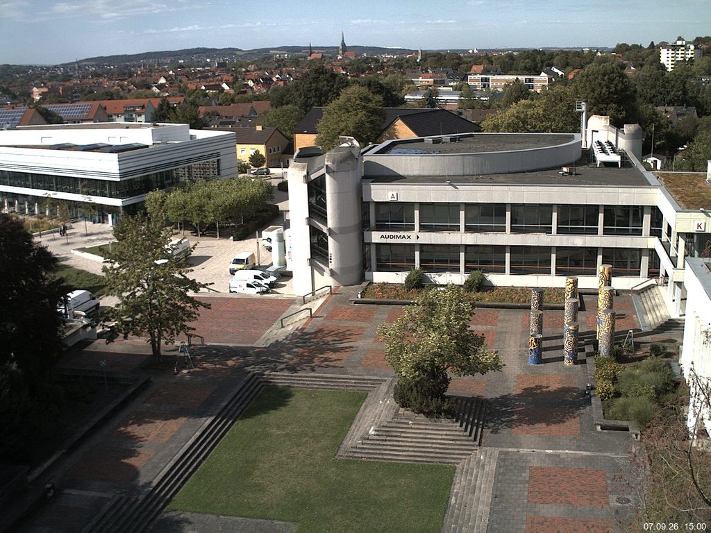 Foto der Webcam: Verwaltungsgeb&auml;ude, Innenhof mit Audimax, H&ouml;rsaal-Geb&auml;ude 1