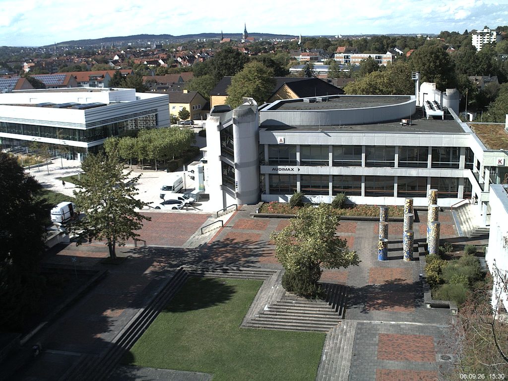 Foto der Webcam: Verwaltungsgeb&auml;ude, Innenhof mit Audimax, H&ouml;rsaal-Geb&auml;ude 1