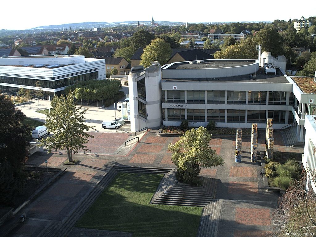 Foto der Webcam: Verwaltungsgeb&auml;ude, Innenhof mit Audimax, H&ouml;rsaal-Geb&auml;ude 1