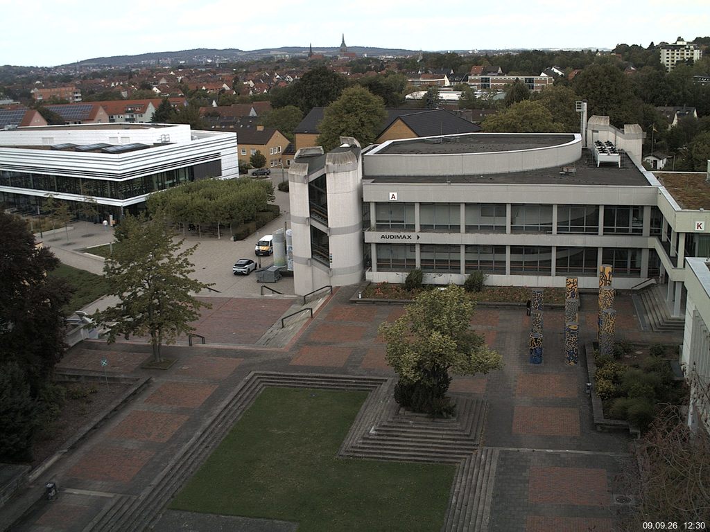 Foto der Webcam: Verwaltungsgeb&auml;ude, Innenhof mit Audimax, H&ouml;rsaal-Geb&auml;ude 1