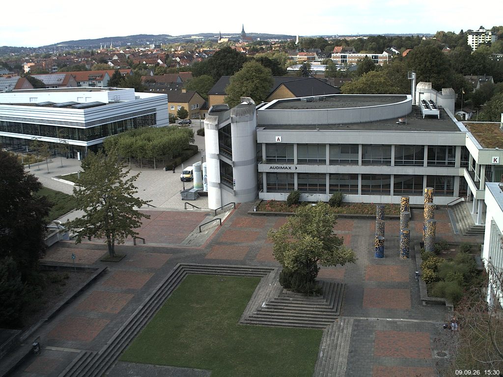 Foto der Webcam: Verwaltungsgeb&auml;ude, Innenhof mit Audimax, H&ouml;rsaal-Geb&auml;ude 1