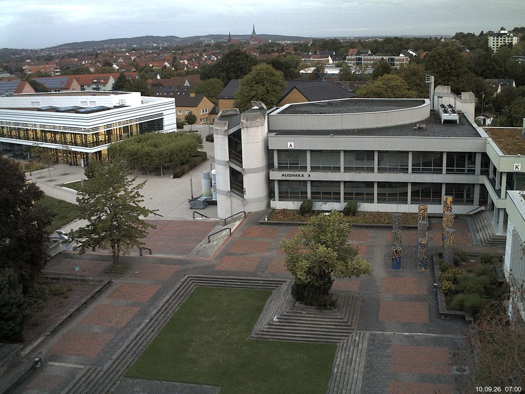Foto der Webcam: Verwaltungsgeb&auml;ude, Innenhof mit Audimax, H&ouml;rsaal-Geb&auml;ude 1