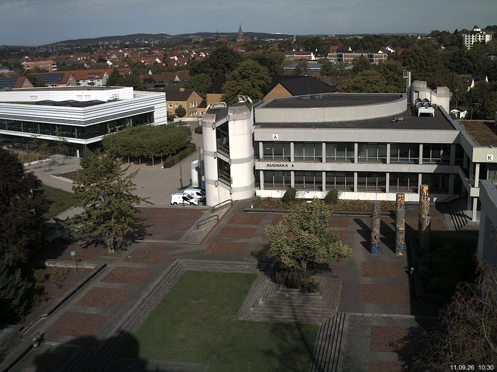 Foto der Webcam: Verwaltungsgeb&auml;ude, Innenhof mit Audimax, H&ouml;rsaal-Geb&auml;ude 1