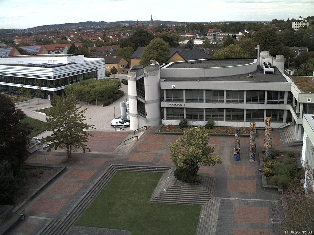 Foto der Webcam: Verwaltungsgeb&auml;ude, Innenhof mit Audimax, H&ouml;rsaal-Geb&auml;ude 1