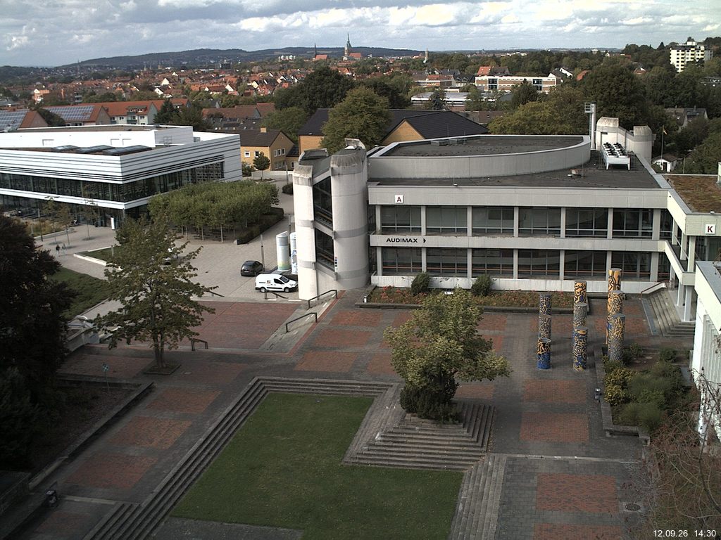 Foto der Webcam: Verwaltungsgeb&auml;ude, Innenhof mit Audimax, H&ouml;rsaal-Geb&auml;ude 1