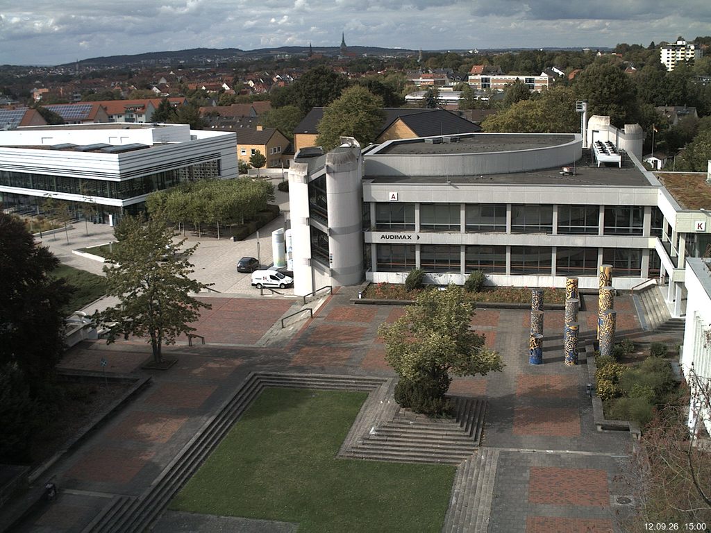 Foto der Webcam: Verwaltungsgeb&auml;ude, Innenhof mit Audimax, H&ouml;rsaal-Geb&auml;ude 1