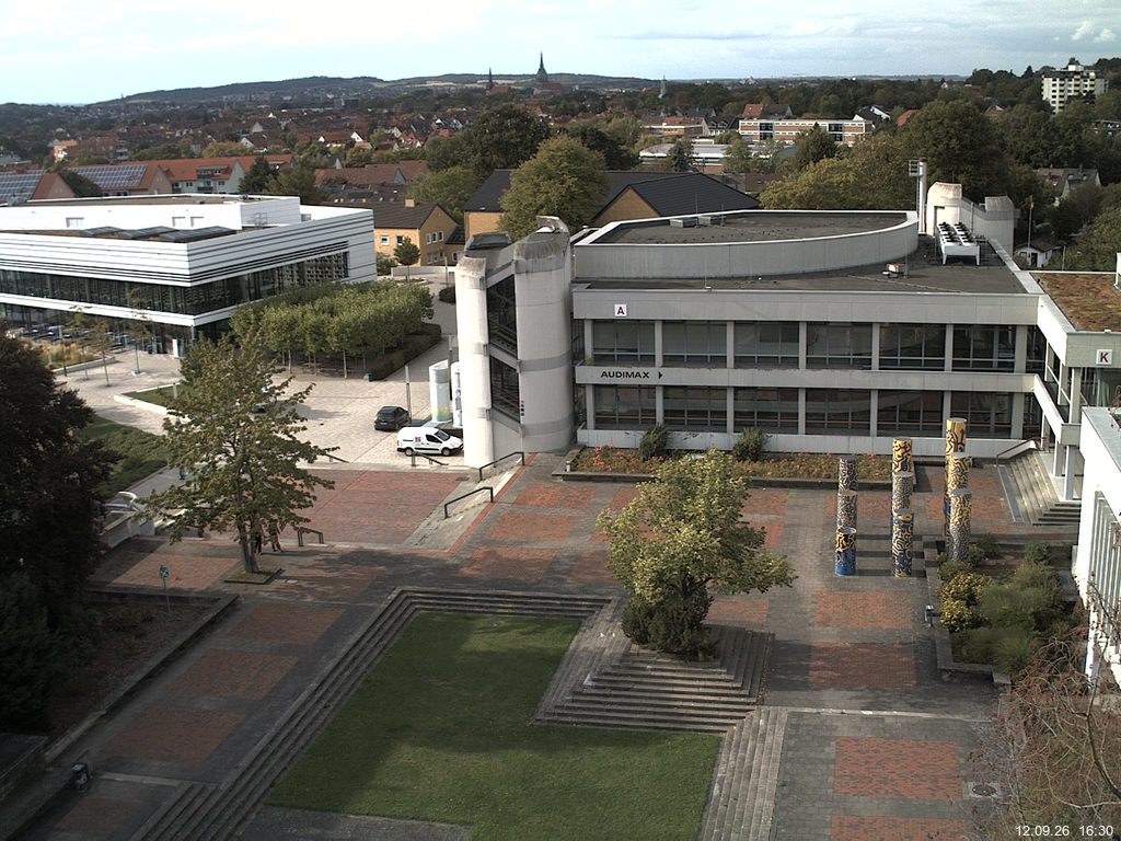 Foto der Webcam: Verwaltungsgeb&auml;ude, Innenhof mit Audimax, H&ouml;rsaal-Geb&auml;ude 1