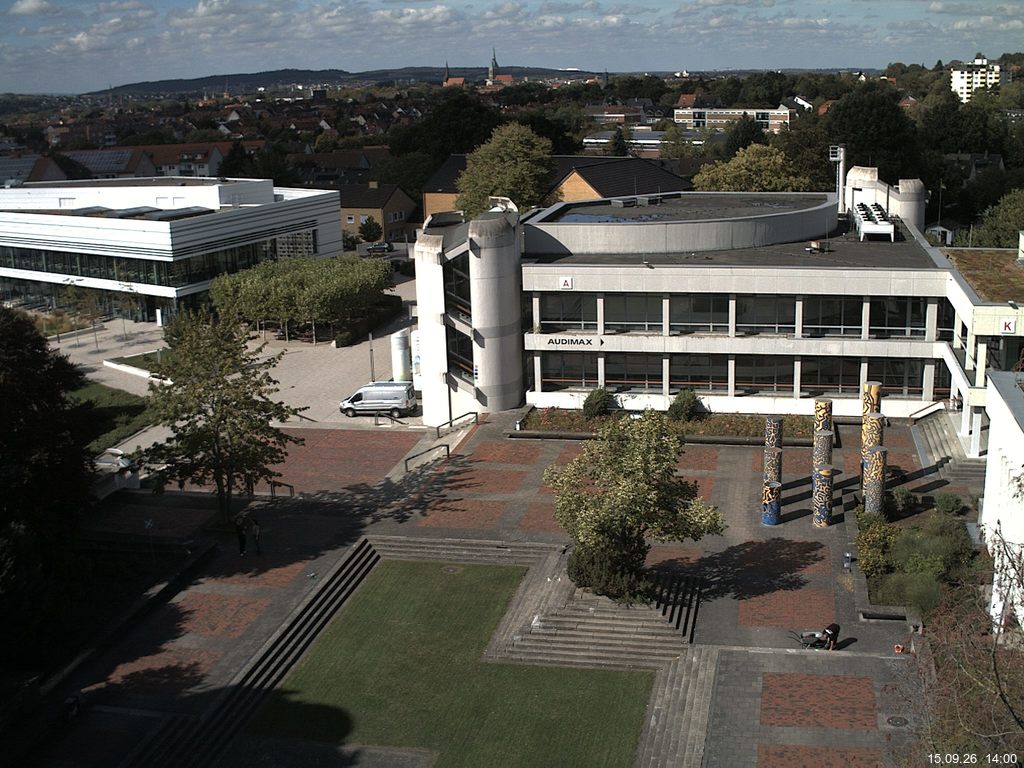 Foto der Webcam: Verwaltungsgeb&auml;ude, Innenhof mit Audimax, H&ouml;rsaal-Geb&auml;ude 1