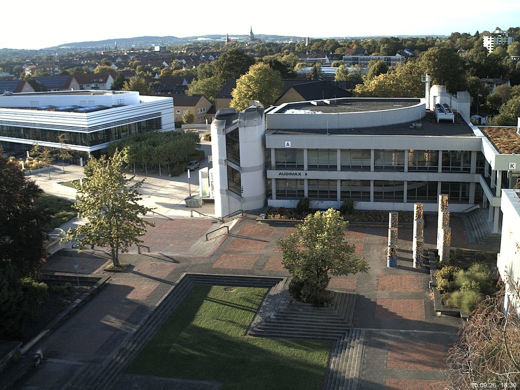 Foto der Webcam: Verwaltungsgeb&auml;ude, Innenhof mit Audimax, H&ouml;rsaal-Geb&auml;ude 1