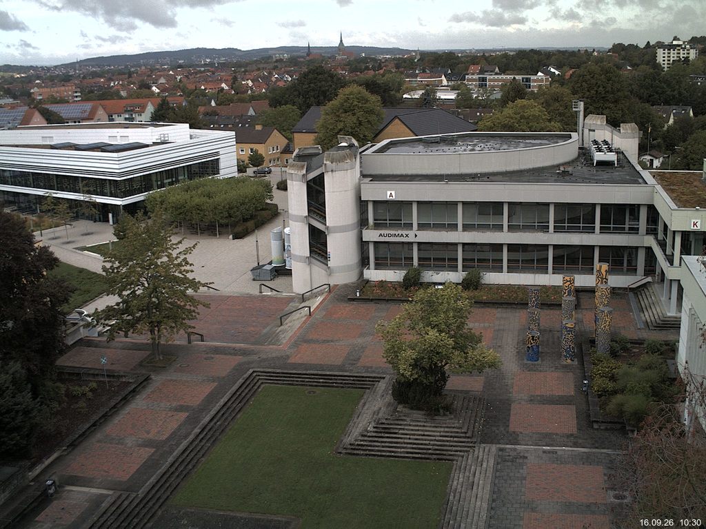 Foto der Webcam: Verwaltungsgeb&auml;ude, Innenhof mit Audimax, H&ouml;rsaal-Geb&auml;ude 1