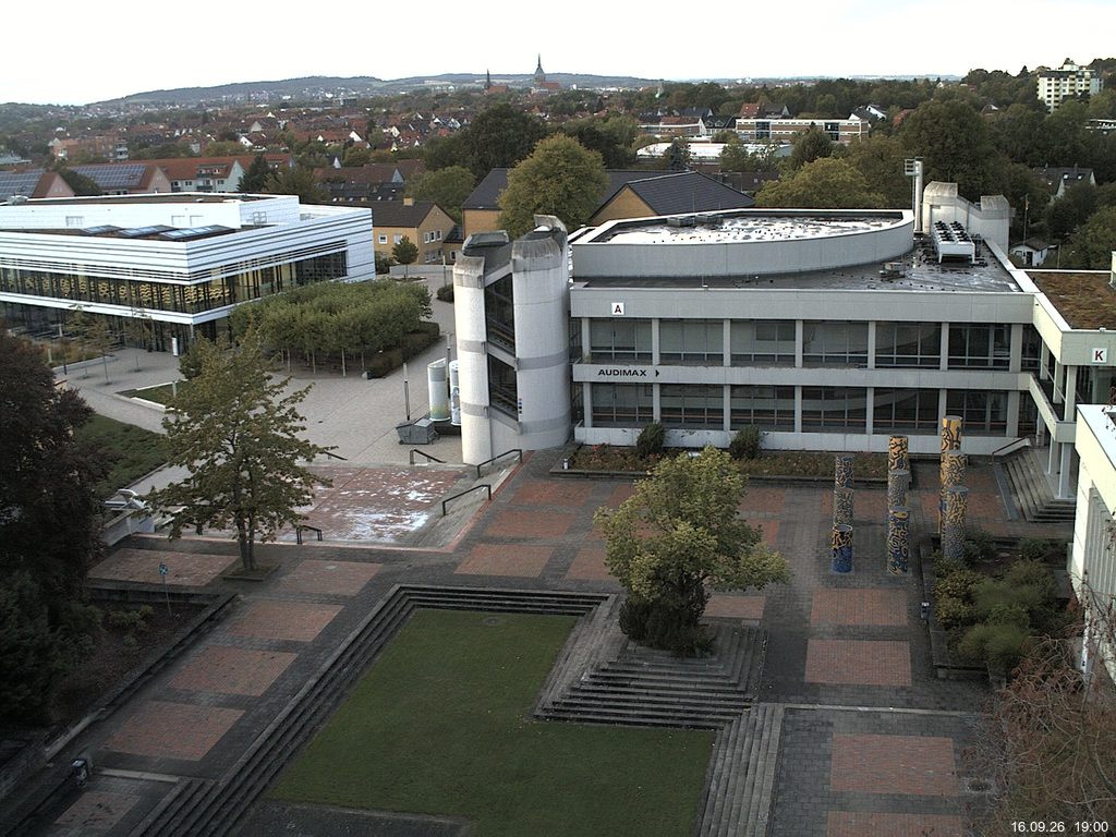 Foto der Webcam: Verwaltungsgeb&auml;ude, Innenhof mit Audimax, H&ouml;rsaal-Geb&auml;ude 1