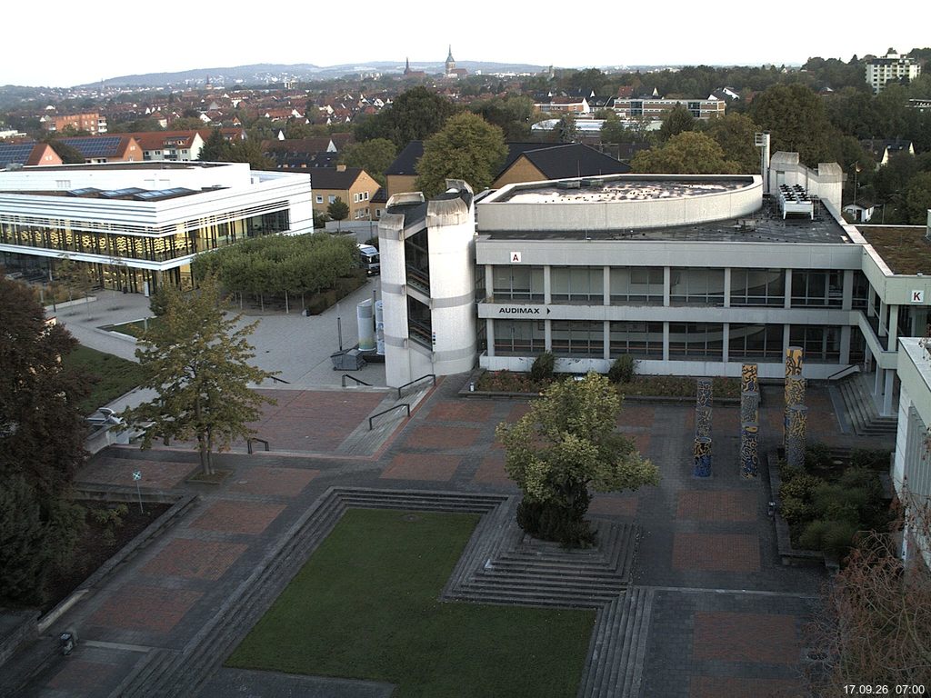 Foto der Webcam: Verwaltungsgeb&auml;ude, Innenhof mit Audimax, H&ouml;rsaal-Geb&auml;ude 1