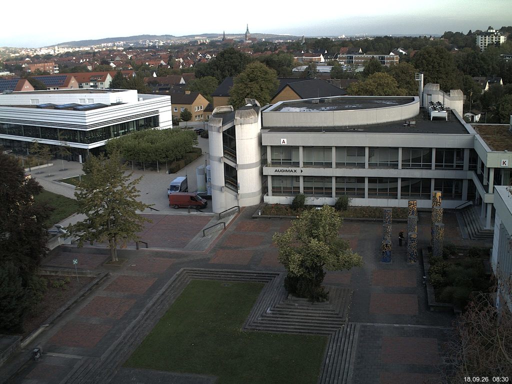 Foto der Webcam: Verwaltungsgeb&auml;ude, Innenhof mit Audimax, H&ouml;rsaal-Geb&auml;ude 1