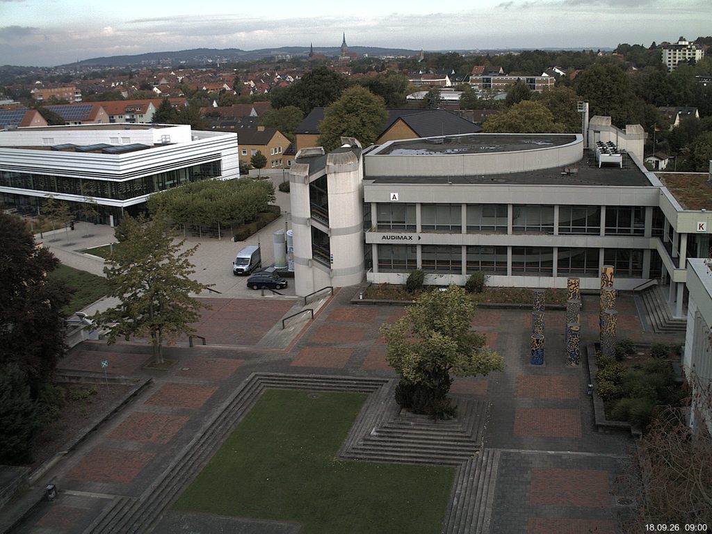 Foto der Webcam: Verwaltungsgeb&auml;ude, Innenhof mit Audimax, H&ouml;rsaal-Geb&auml;ude 1