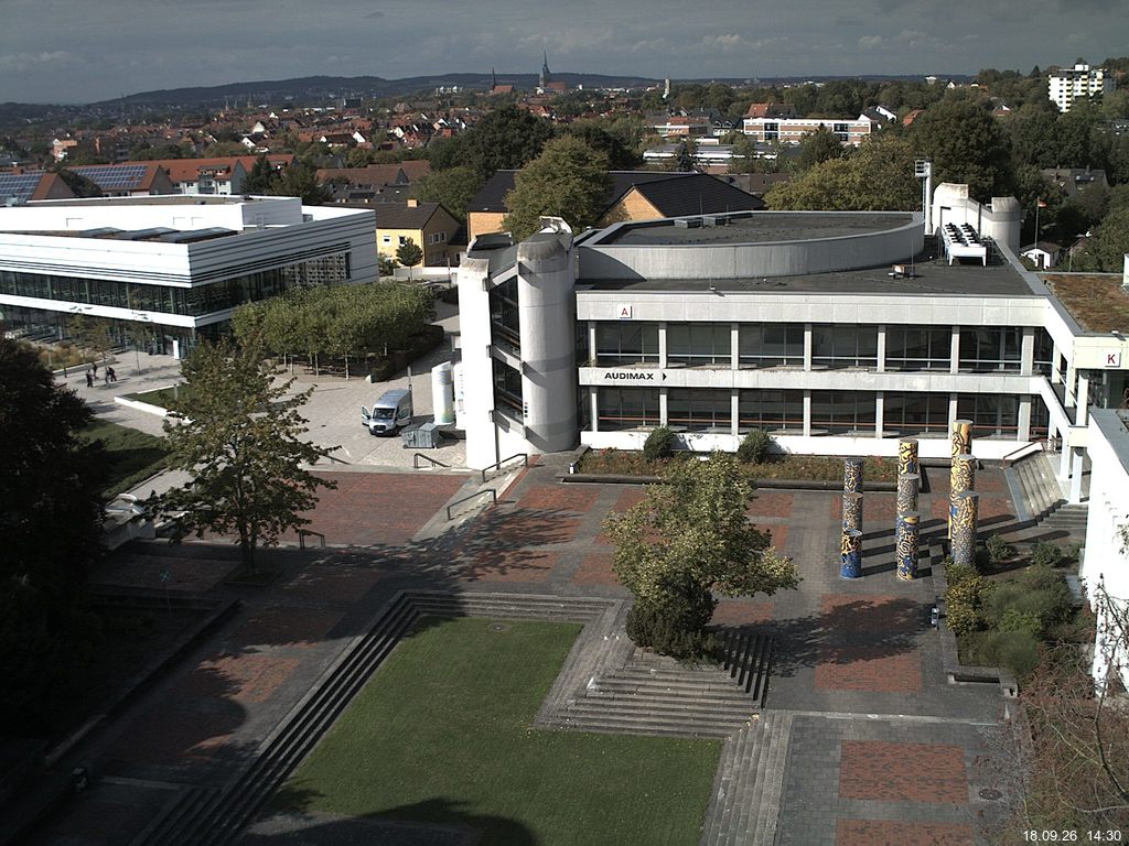 Foto der Webcam: Verwaltungsgeb&auml;ude, Innenhof mit Audimax, H&ouml;rsaal-Geb&auml;ude 1