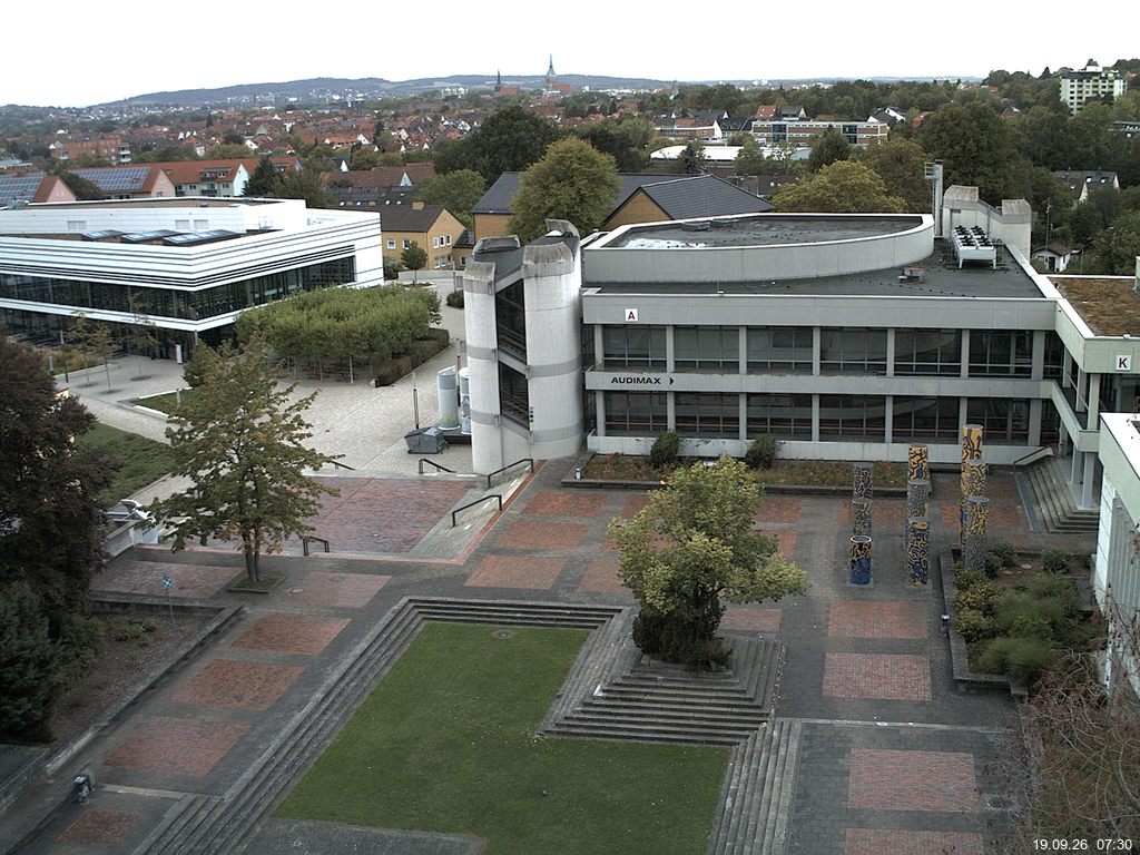 Foto der Webcam: Verwaltungsgeb&auml;ude, Innenhof mit Audimax, H&ouml;rsaal-Geb&auml;ude 1
