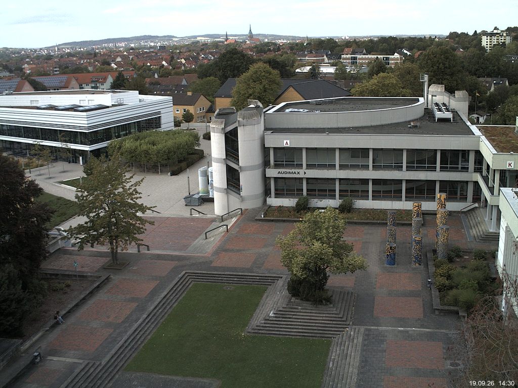 Foto der Webcam: Verwaltungsgeb&auml;ude, Innenhof mit Audimax, H&ouml;rsaal-Geb&auml;ude 1