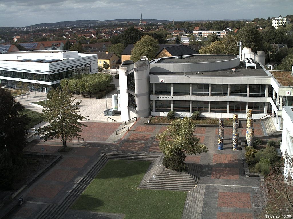 Foto der Webcam: Verwaltungsgeb&auml;ude, Innenhof mit Audimax, H&ouml;rsaal-Geb&auml;ude 1