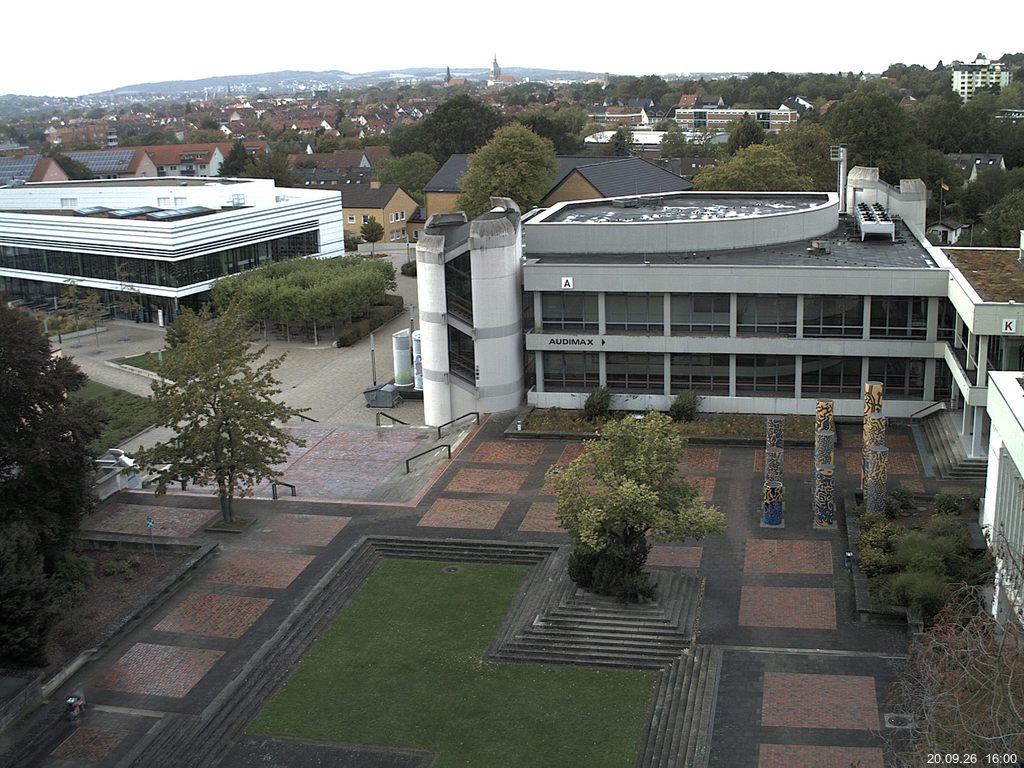 Foto der Webcam: Verwaltungsgeb&auml;ude, Innenhof mit Audimax, H&ouml;rsaal-Geb&auml;ude 1