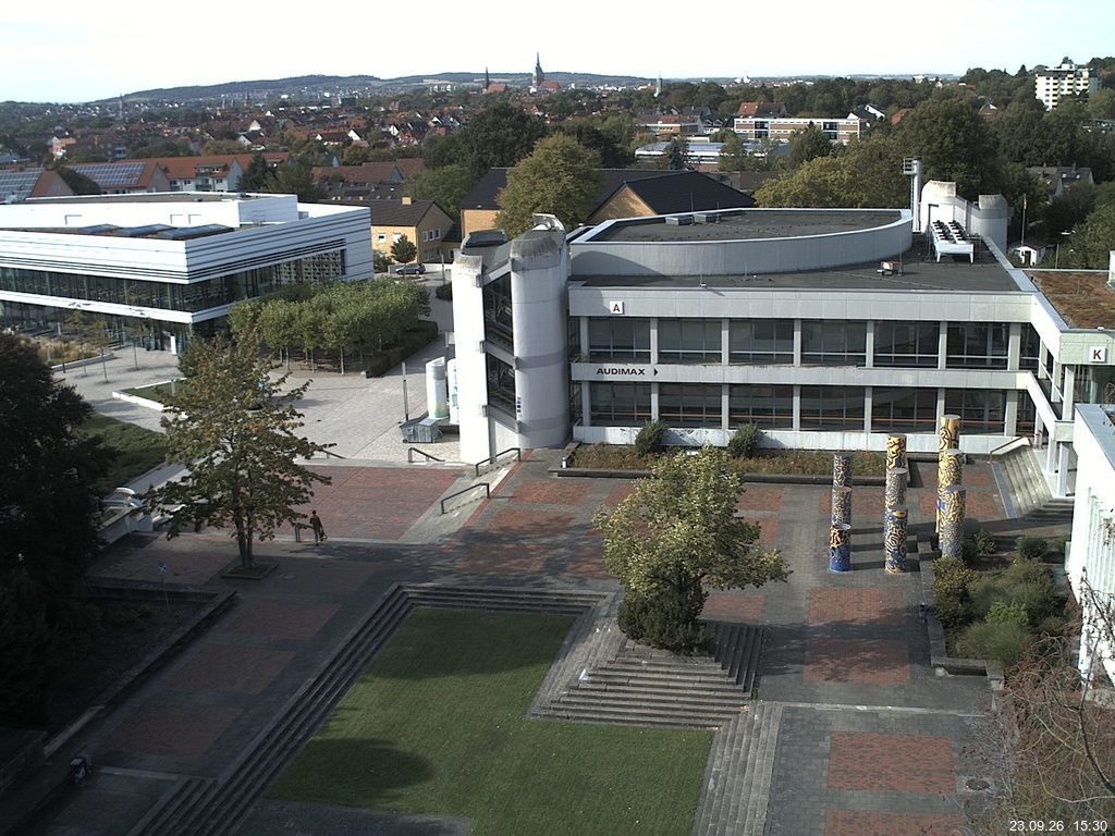 Foto der Webcam: Verwaltungsgeb&auml;ude, Innenhof mit Audimax, H&ouml;rsaal-Geb&auml;ude 1