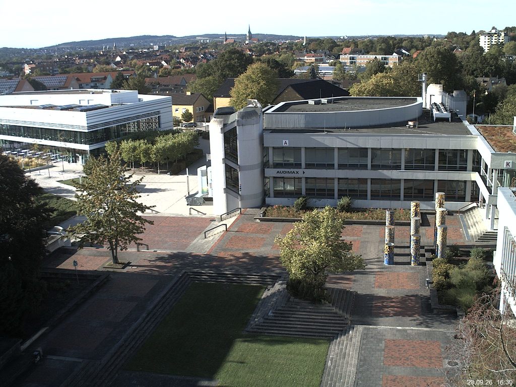 Foto der Webcam: Verwaltungsgeb&auml;ude, Innenhof mit Audimax, H&ouml;rsaal-Geb&auml;ude 1