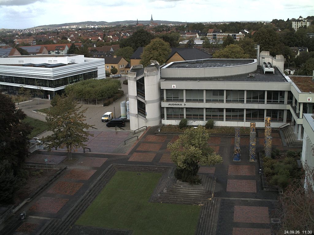 Foto der Webcam: Verwaltungsgeb&auml;ude, Innenhof mit Audimax, H&ouml;rsaal-Geb&auml;ude 1