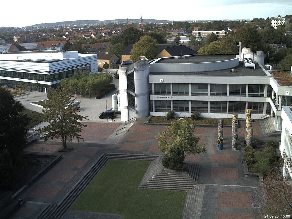Foto der Webcam: Verwaltungsgeb&auml;ude, Innenhof mit Audimax, H&ouml;rsaal-Geb&auml;ude 1