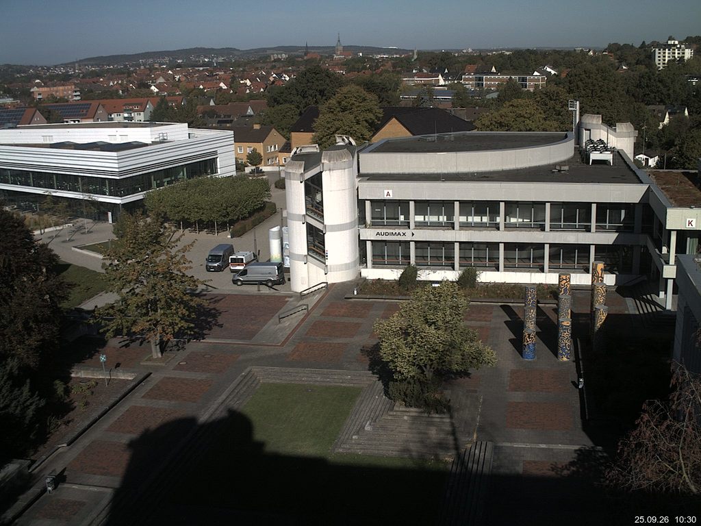 Foto der Webcam: Verwaltungsgeb&auml;ude, Innenhof mit Audimax, H&ouml;rsaal-Geb&auml;ude 1