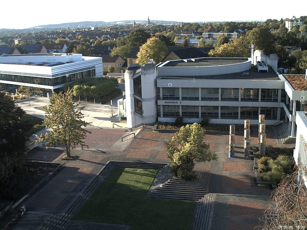 Foto der Webcam: Verwaltungsgeb&auml;ude, Innenhof mit Audimax, H&ouml;rsaal-Geb&auml;ude 1