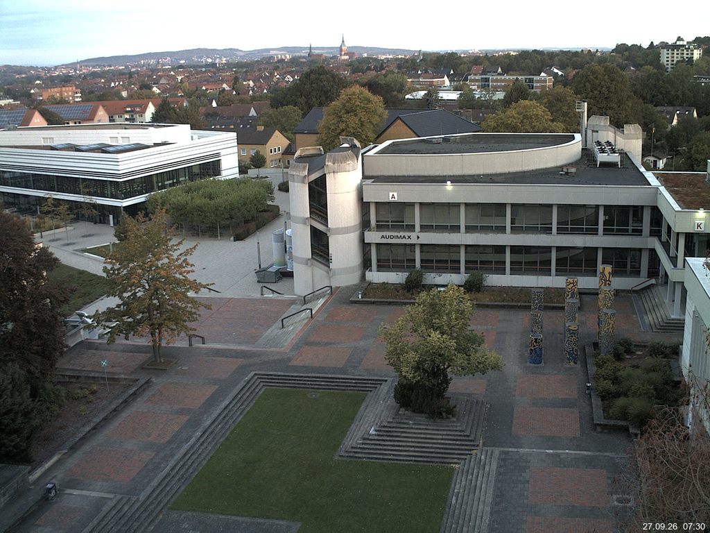 Foto der Webcam: Verwaltungsgeb&auml;ude, Innenhof mit Audimax, H&ouml;rsaal-Geb&auml;ude 1
