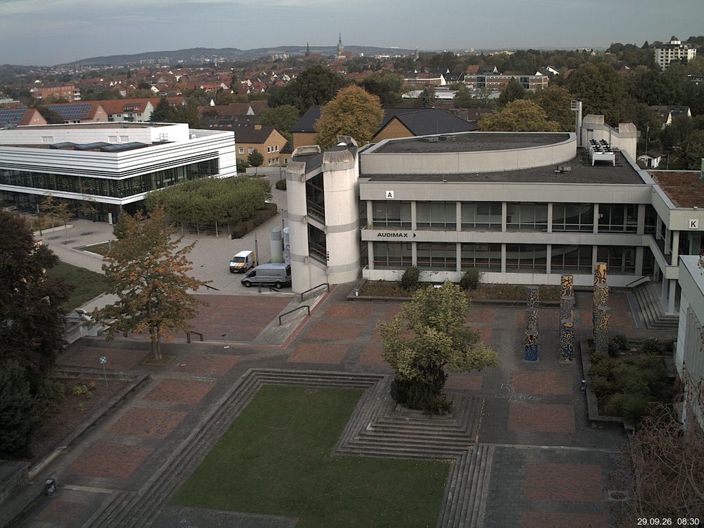 Foto der Webcam: Verwaltungsgeb&auml;ude, Innenhof mit Audimax, H&ouml;rsaal-Geb&auml;ude 1