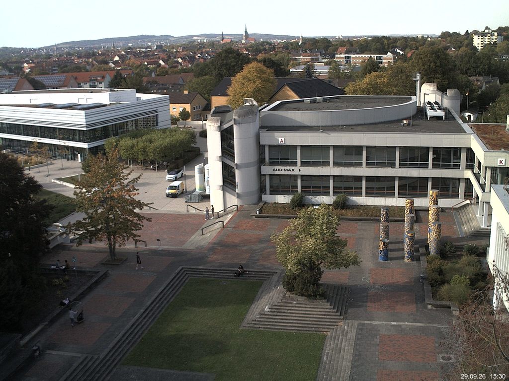 Foto der Webcam: Verwaltungsgeb&auml;ude, Innenhof mit Audimax, H&ouml;rsaal-Geb&auml;ude 1