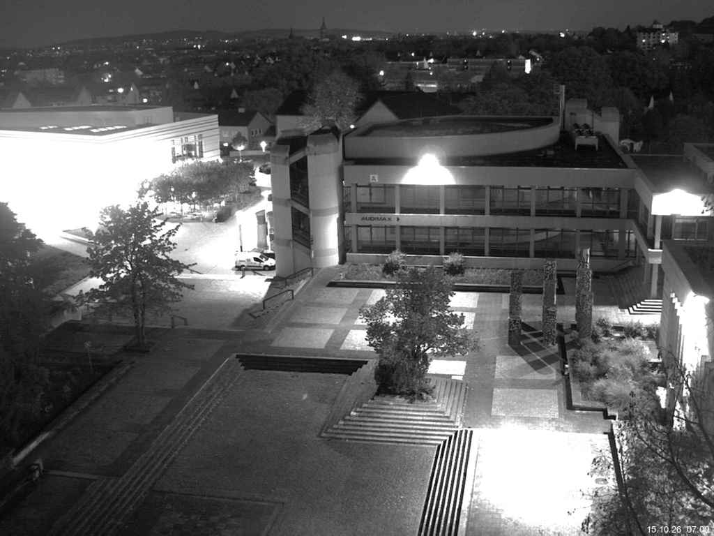 Foto der Webcam: Verwaltungsgeb&auml;ude, Innenhof mit Audimax, H&ouml;rsaal-Geb&auml;ude 1